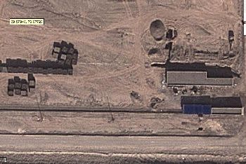 Nuevas imagenes aereas del complejo no muestran ninguna señal de seguridad militar. (Google Earth)