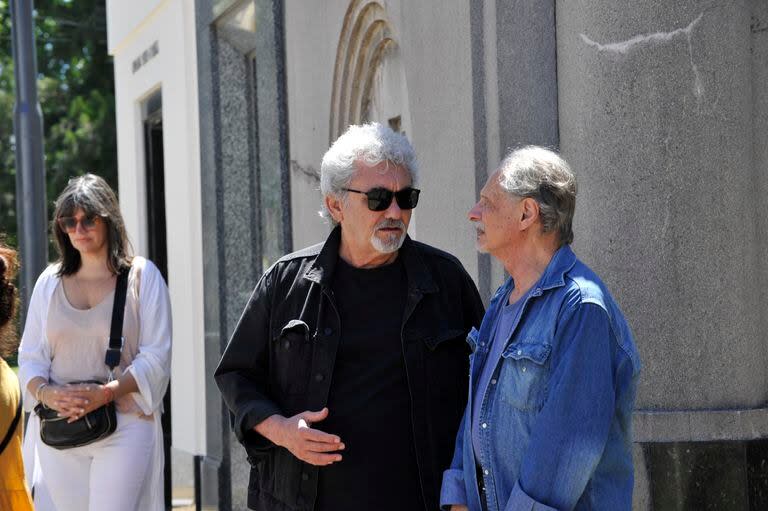 El actor Roberto Ibáñez fue uno de los colegas que se acercó a despedir los restos de Pastur