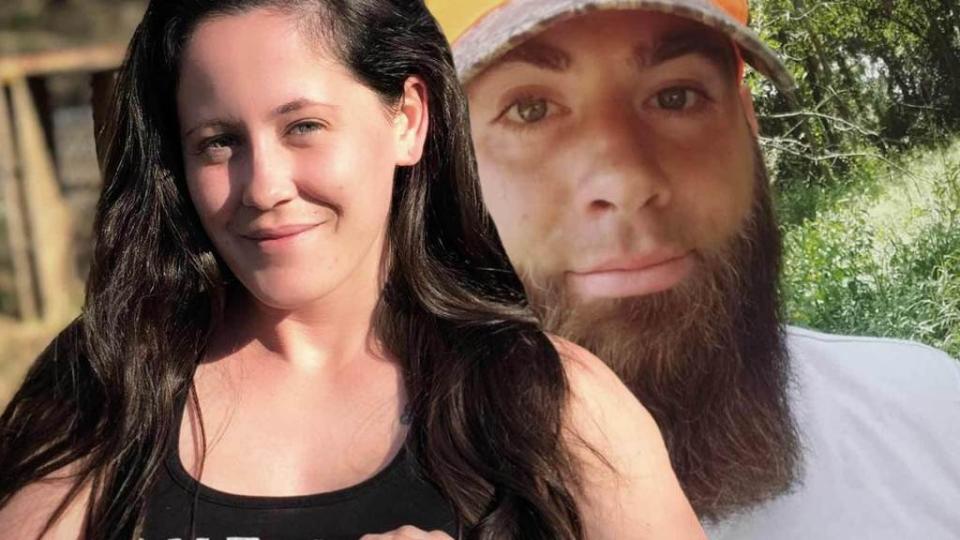 <p>Former “Teen Mom” star Jenelle Evans might have to get herself a 9-5 because her chances of being cast in another reality star are extremely grim. Sources connected with development and casting for networks and reality production companies tell The Blast that Evans is persona non grata in the industry with everyone adamant she is […]</p> <p>The post <a rel="nofollow noopener" href="https://theblast.com/jenelle-evans-teen-mom-reality-show-future/" target="_blank" data-ylk="slk:Ex-‘Teen Mom’ Star Jenelle Evans’ Reality Show Future is Bleak After Recent Incidents;elm:context_link;itc:0;sec:content-canvas" class="link ">Ex-‘Teen Mom’ Star Jenelle Evans’ Reality Show Future is Bleak After Recent Incidents</a> appeared first on <a rel="nofollow noopener" href="https://theblast.com" target="_blank" data-ylk="slk:The Blast;elm:context_link;itc:0;sec:content-canvas" class="link ">The Blast</a>.</p>