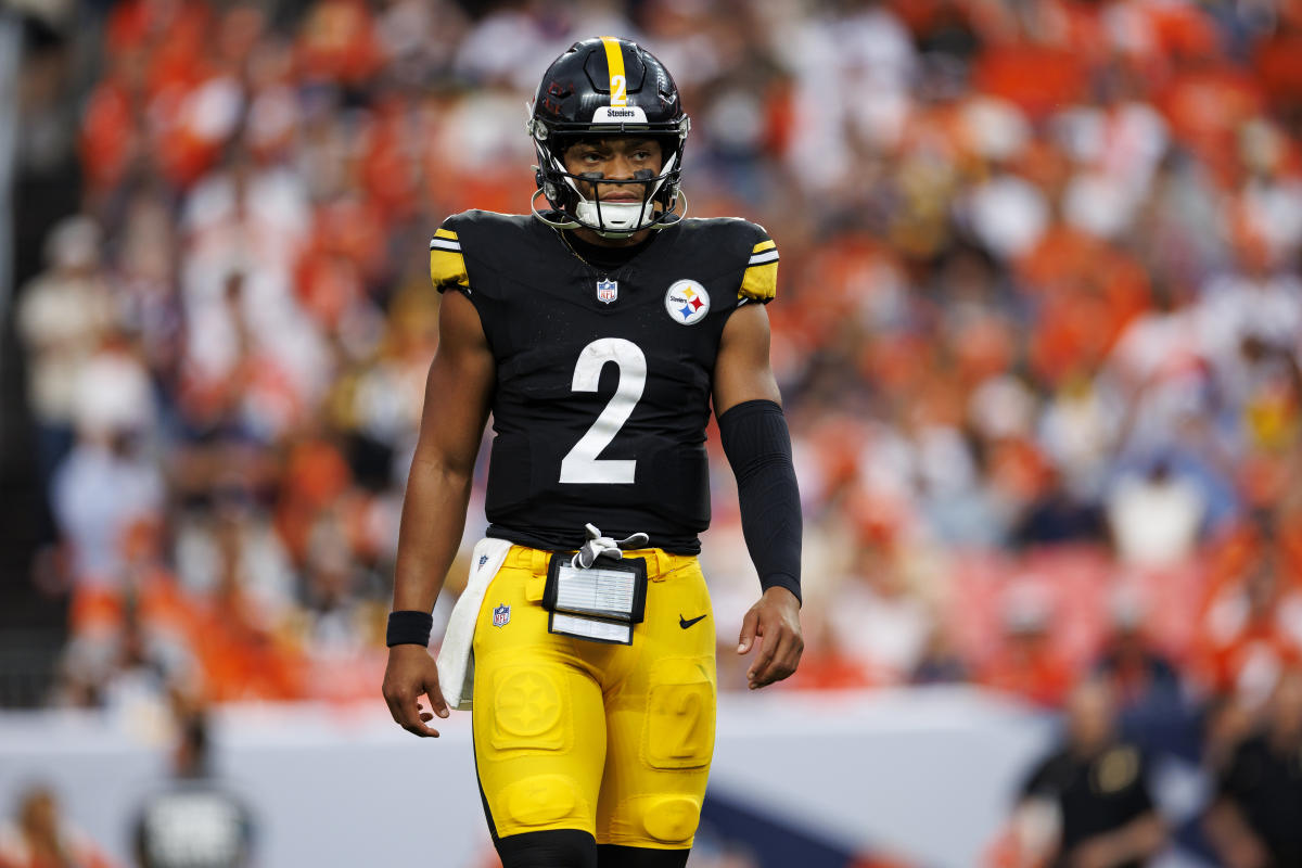 Steelers again planning for quarterback Justin Fields to start vs. Chargers amid Russell Wilson’s calf injury