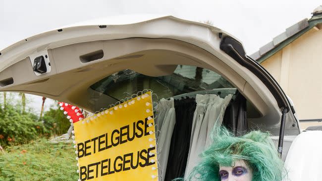 trunk or treat ideas beetlejuice