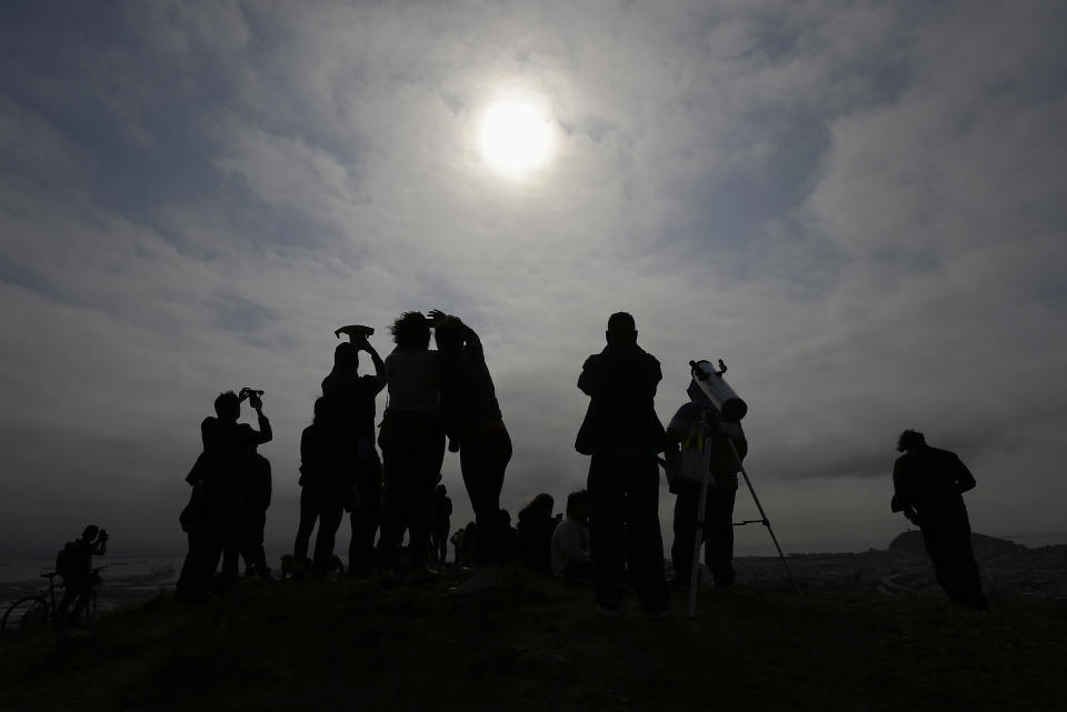 Solar eclipse fever: Americans witness the celestial event