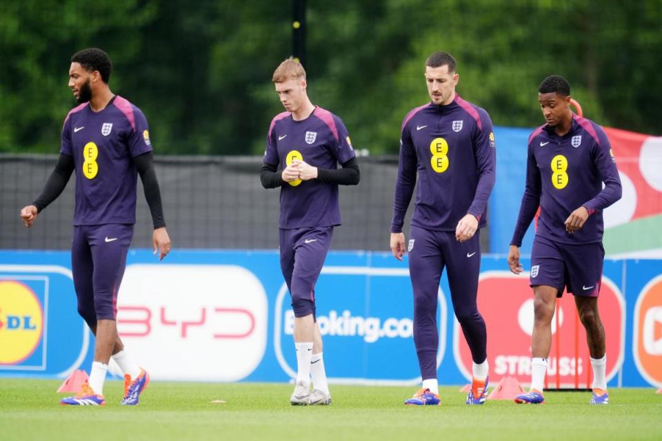 Lewis Dunk and Cole Palmer were among England players out on the training pitch this morning <i>(Image: Adam Davy/PA Wire)</i>