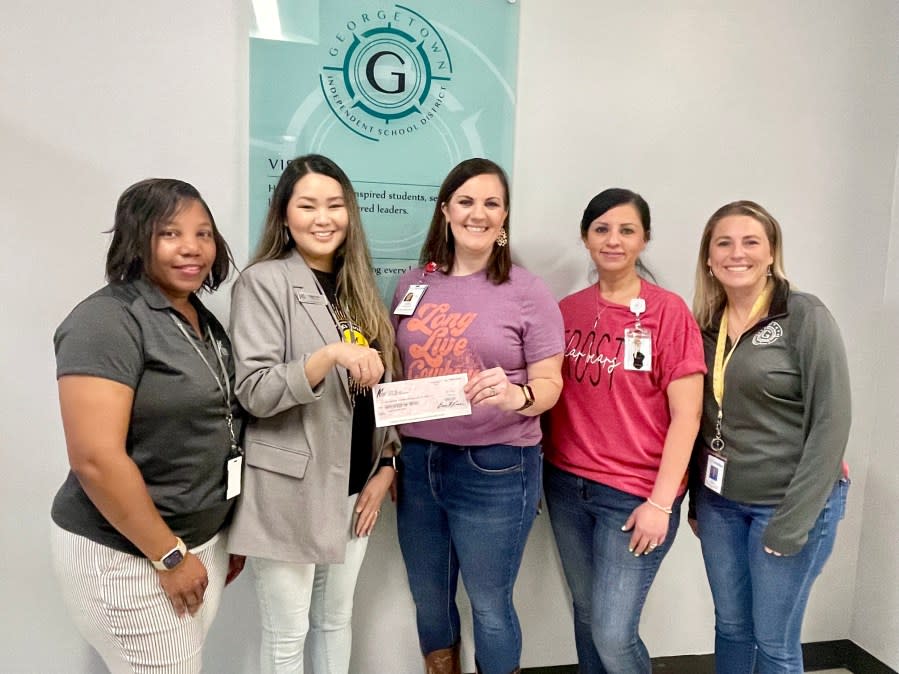 A+FCU makes donation to pay off lunch balances in GISD (Courtesy: Georgetown ISD)