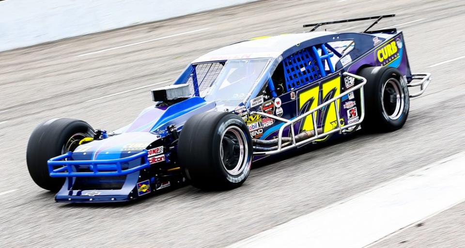 MYRTLE BEACH, SC - MARCH 16: Gary Putnam, driver of the #77 Curb Records Chevrolet, during qualifying for the NASCAR Whelen Modified Performance Plus 150 presented by Safety-Kleen on March 16, 2019 at Myrtle Beach Speedway in Myrtle Beach, South Carolina. (Adam Glanzman/NASCAR)