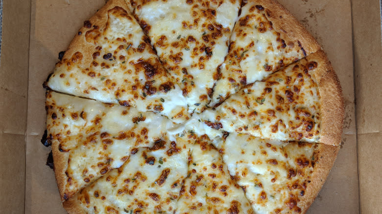 Pizza with Alfredo Sauce