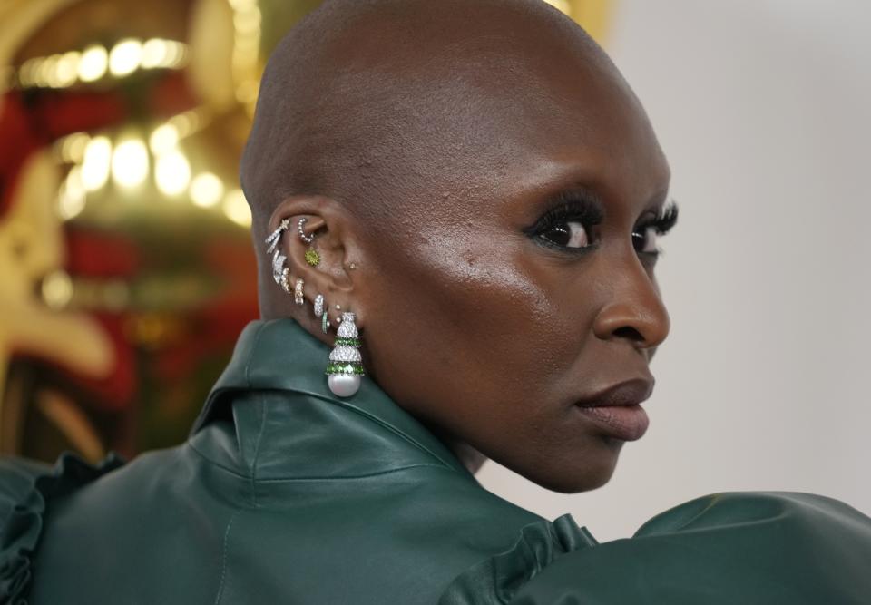 Cynthia Erivo llega a los Oscar el domingo 10 de marzo de 2024, en el Teatro Dolby en Los Ángeles. (Foto AP/Ashley Landis)