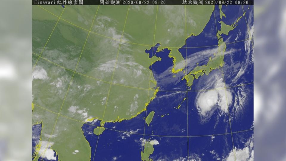 今年第12號颱風「白海豚」已朝日本前進。（圖／翻攝自中央氣象局）