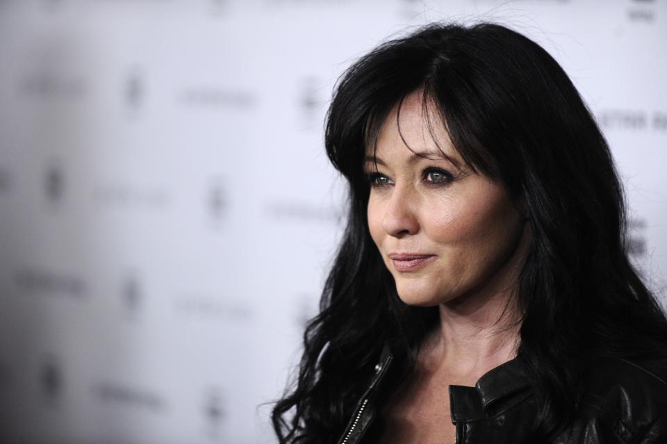 <p>Bei Shannen Doherty wurde ebenfalls im Jahr 2015 Krebs diagnostiziert. Allerdings musste sich die Schauspielerin im Gegensatz zu ihrem Serienkollegen nicht nur einer OP, sondern einer langwierigen Chemotherapie unterziehen. (Bild: AP Photo)</p>