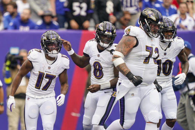 Baltimore Ravens quarterback Lamar Jackson (8) looks to pass against the  New York Giants during an NFL football game Sunday, Oct. 16, 2022, in East  Rutherford, N.J. (AP Photo/Adam Hunger Stock Photo - Alamy