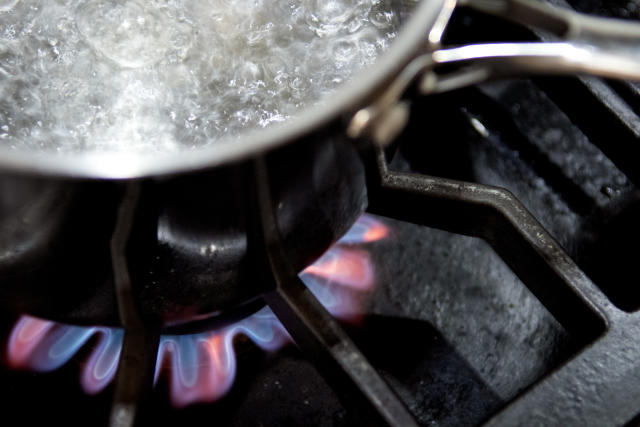 Gas stoves raise indoor levels of cancer-causing benzene, study finds