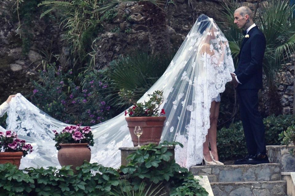 Portofino, ITALY - Kourtney Kardashian and Travis Barker get married in Portofino. Pictured: Kourtney Kardashian, Travis Barker BACKGRID USA 22 MAY 2022 BYLINE MUST READ: Cobra Team / BACKGRID USA: +1 310 798 9111 / usasales@backgrid.com UK: +44 208 344 2007 / uksales@backgrid.com *UK Clients - Pictures Containing Children Please Pixelate Face Prior To Publication*
