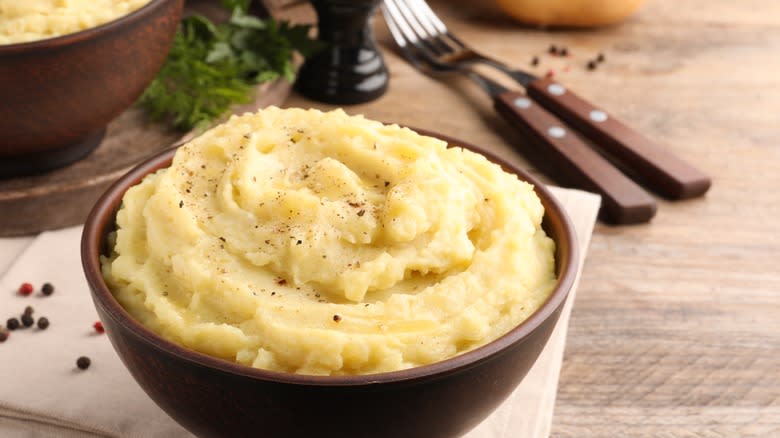 Mashed potatoes in a bowl