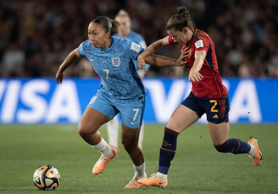 Lauren James of England and Ona Batlle of Spain in the 2023 Women's World Cup final