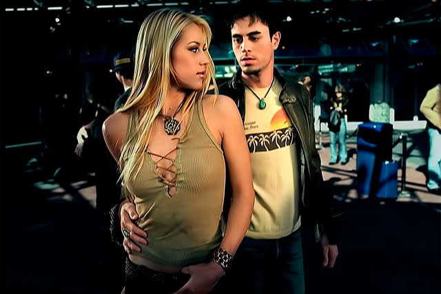 <p>Enrique Iglesias/ YouTube</p>