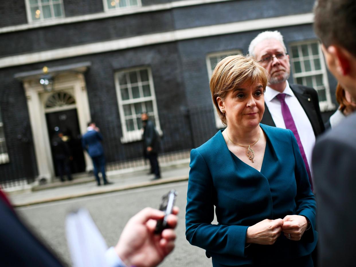 Nicola Sturgeon, First Minister of Scotland speaks to journalists as she leaves Number 10 Downing Street in London, Britain October 24, 2016. REUTERS/Dylan Martinez