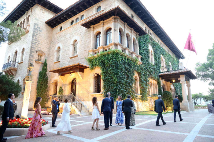 Los Reyes y doña Sofía en la recepción de Marivent