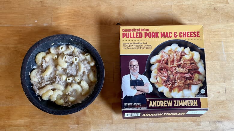 grey pulled pork mac and cheese
