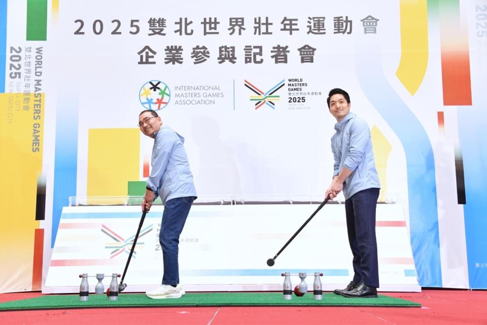 台北市長蔣萬安(右)、新北市長侯友宜都表示會親自參與2025世界壯年運動會，要以運動會友。(北市府提供)