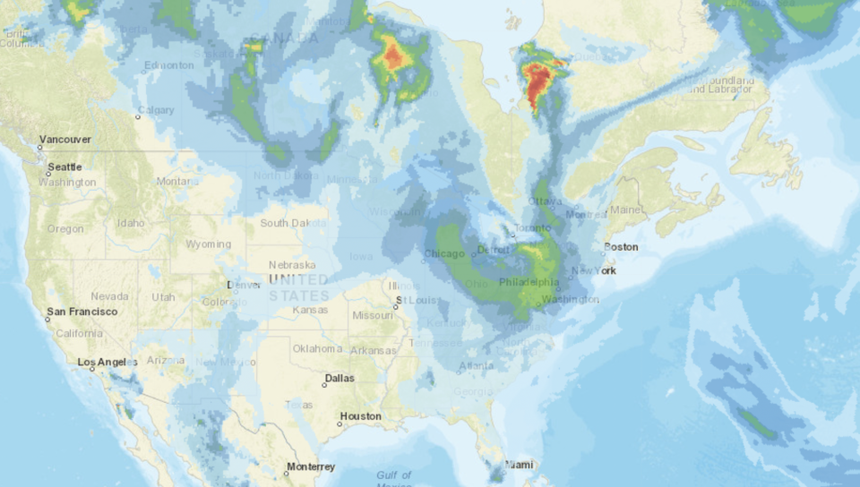 Surface smoke from the wildfires in Canada is expected to travel from Chicago toward Pittsburgh and Buffalo (NOAA)