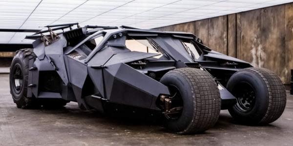 Estudiante universitario construye el batimovil de 'Batman: El Caballero de  la noche'