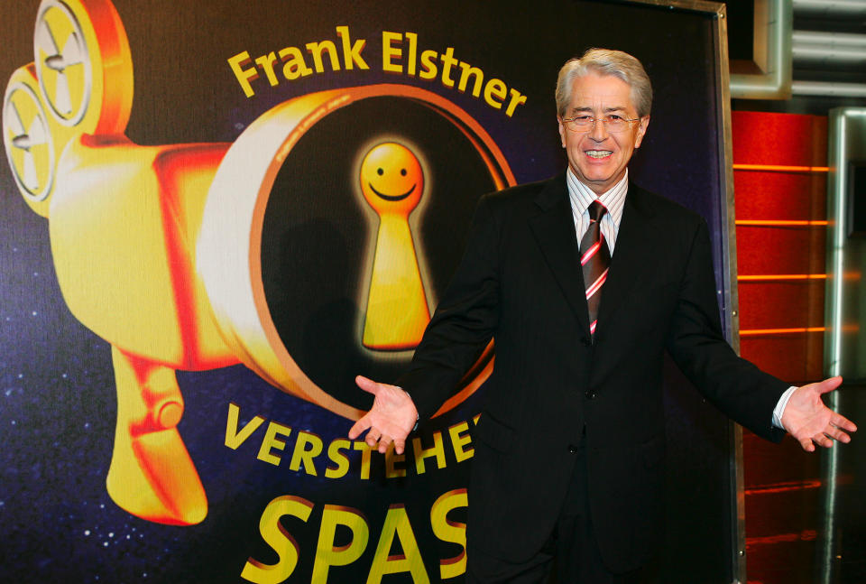 <p>Als Frank Elstner 2002 das Fernsehformat „Verstehen Sie Spaß?“ von seinem Vorgänger Cherno Jobatey übernahm, rettete er die Show vor dem sicheren Aus – die Erfahrung und das souveräne Auftreten des Moderators überzeugte die Zuschauer. Allerdings verabschiedete sich Elstner nach 42 Folgen wieder und widmete sich neuen Projekten. (Bild: AP Photo) </p>