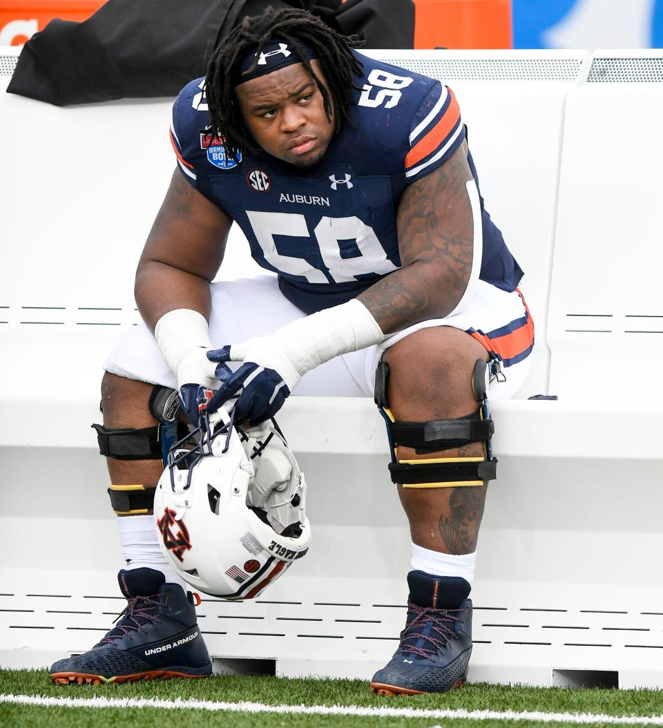 Offensive lineman Keiondre Jones, shown during an Auburn Tigers football game on Dec. 28, 2021, transferred to Florida State for the upcoming season.