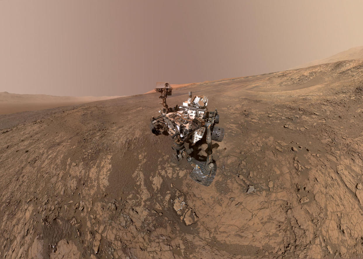 A "self-portrait" of NASA's Curiosity Mars rover shows the vehicle on Vera Rubin Ridge on the planet Mars, which the rover has been investigating for the past several months, according to NASA, in this handout photo mosaic assembled from dozens of images taken January 23, 2018 and released January 31, 2018.    NASA/Handout via REUTERS   ATTENTION EDITORS - THIS IMAGE WAS PROVIDED BY A THIRD PARTY     TPX IMAGES OF THE DAY