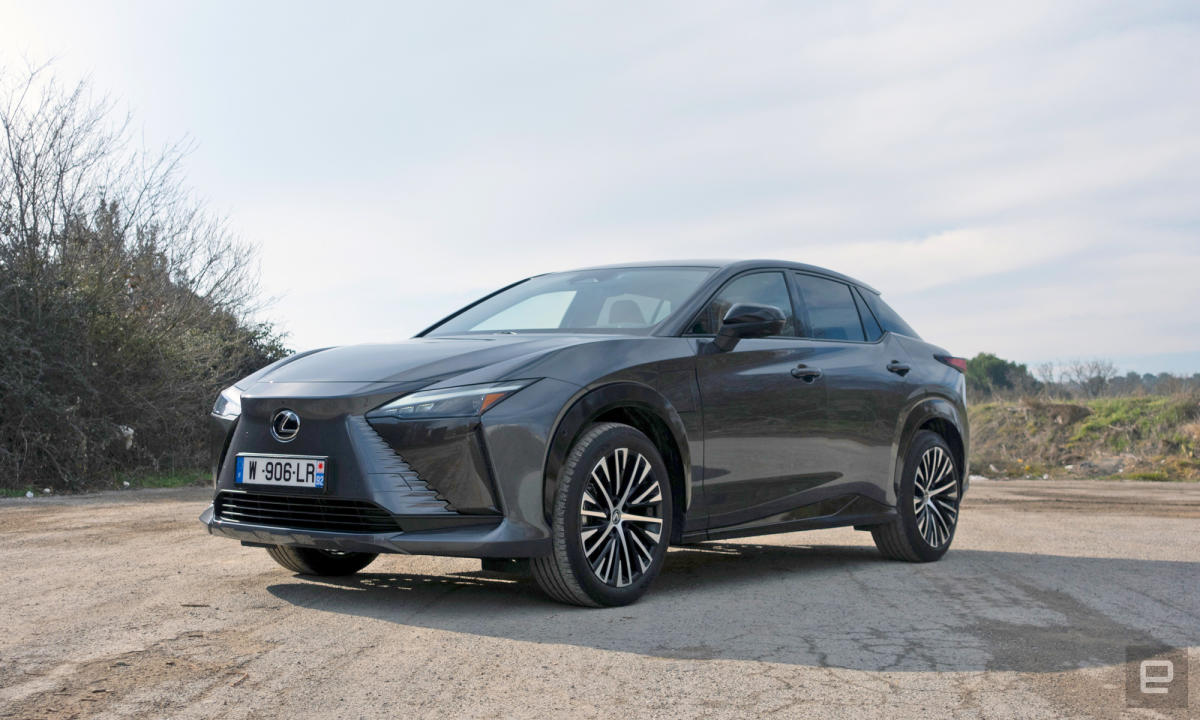 Lexus's first EV, the RZ 450e, is pretty mid—glitchy and