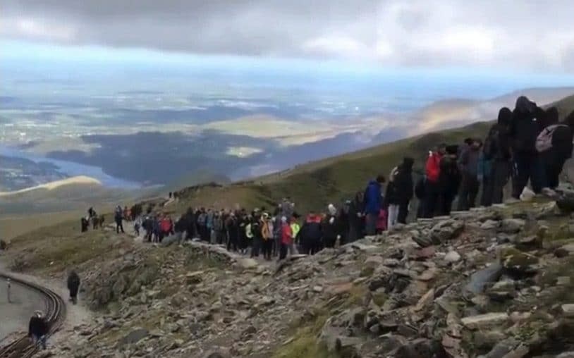 Queues at the top of Snowdon 