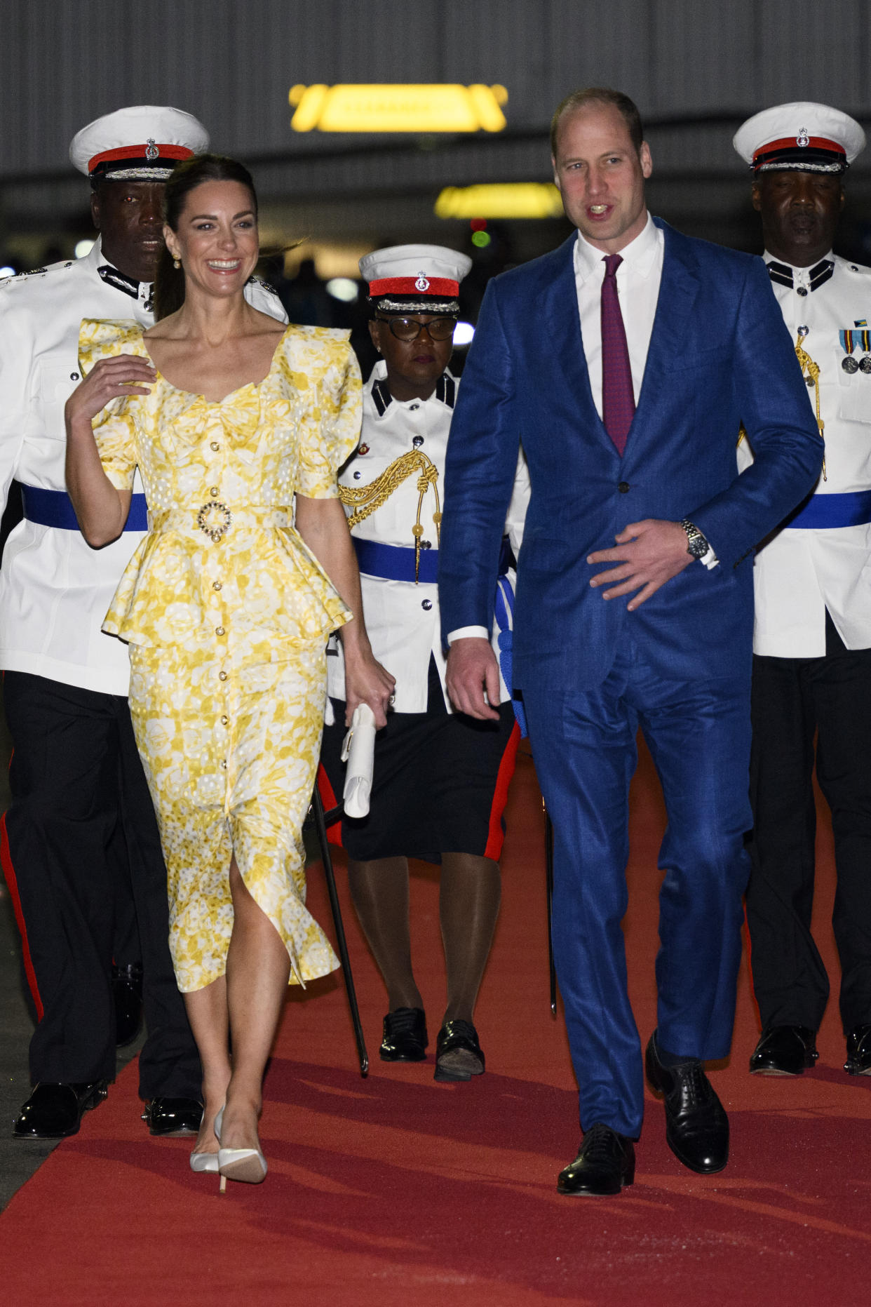 In the video the Duke and the Duchess of Cambridge were pictured holding hands on the last day of their tour. (Photo by Pool/Samir Hussein/WireImage)