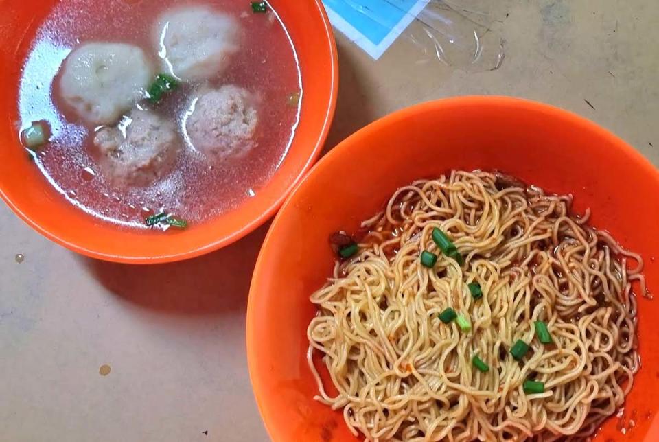 zhong xing shut down - fishball noodles