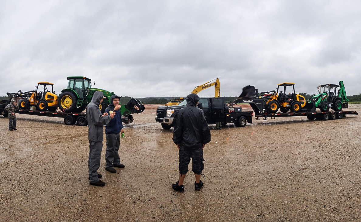 HernandoAg crew mobilizing for storm cleanup somewhere off of Interstate 95 in North Carolina after Hurricane Florence in 2018. (J. Lee Driskell)