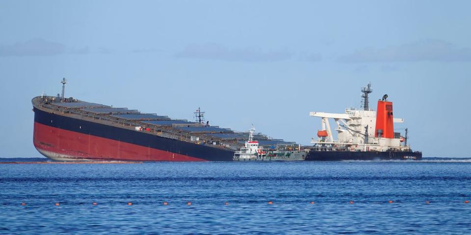 mauritius boat oil spill