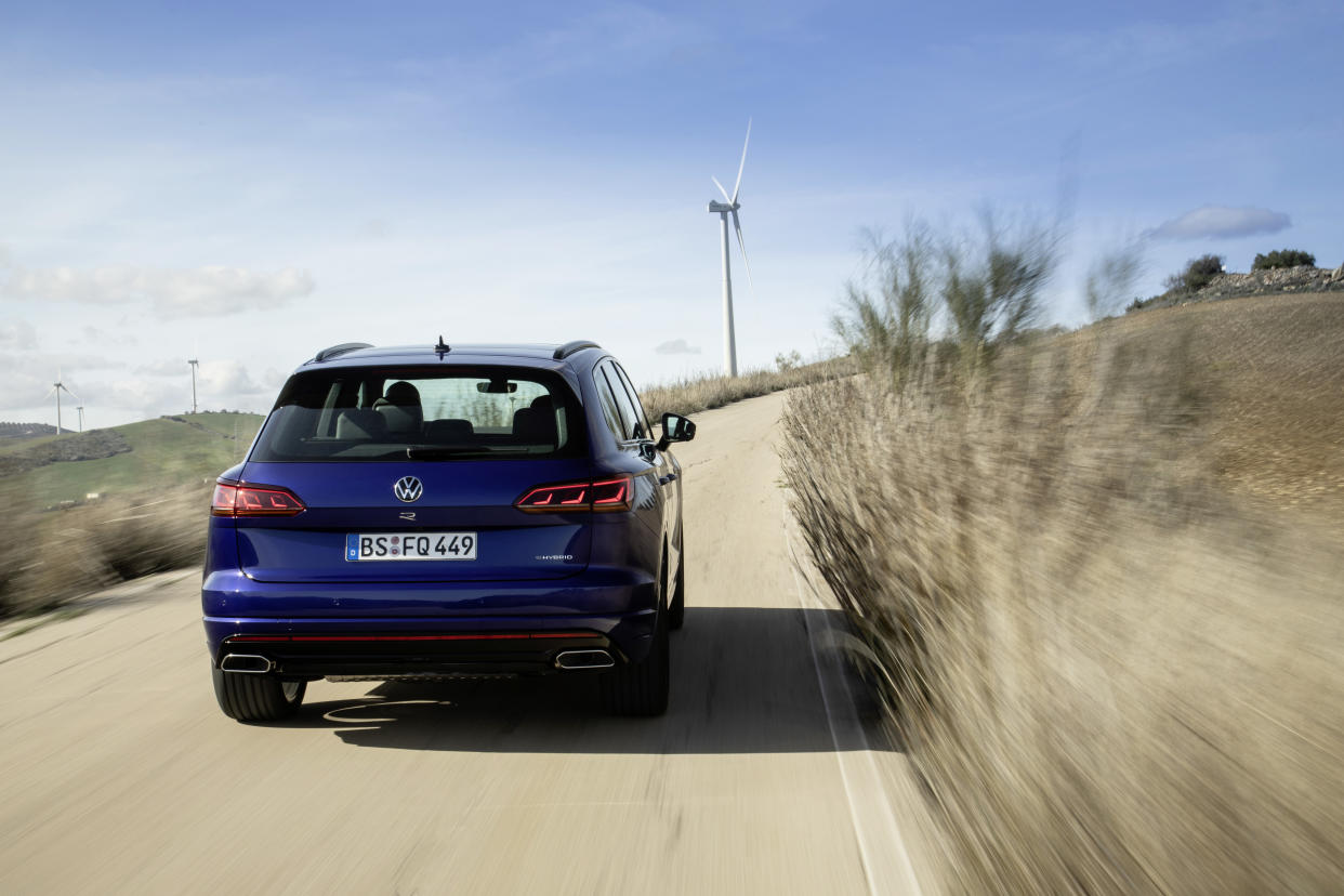 Volkswagen Touareg R rear