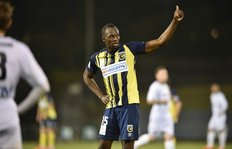 Usain Bolt has been offered the chance to train with the Central Coast Mariners in his bid to become a professional footballer