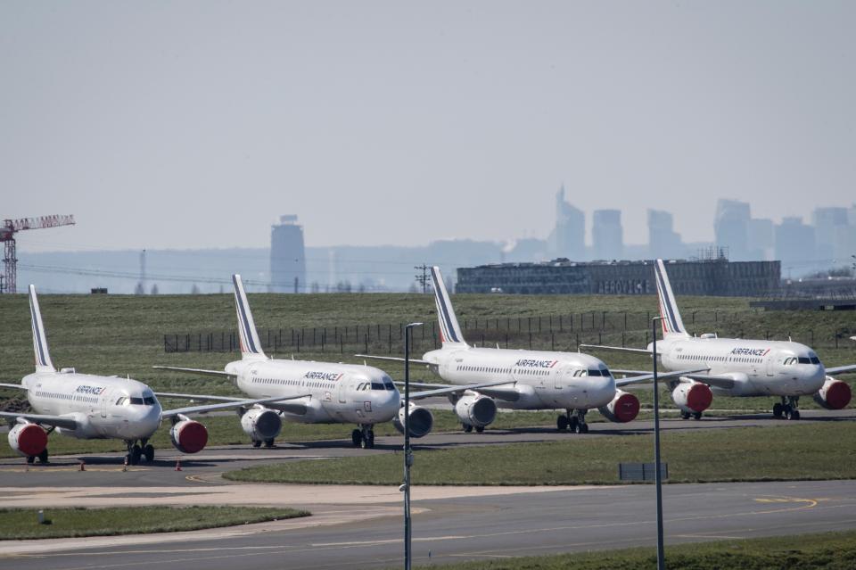 La incertidumbre seguirá una vez se comiencen a levantar restricciones. Se desconoce cuántos de los aviones que hoy permanecen parados se necesitarán y con qué rapidez. (Foto: Thomas Sanson / AFP / Getty Images).