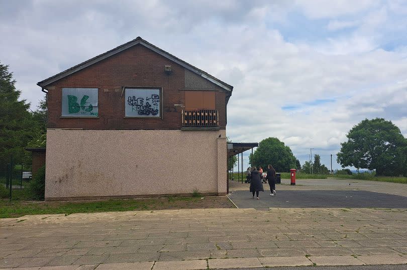 Reevy Road courtyard in Buttershaw