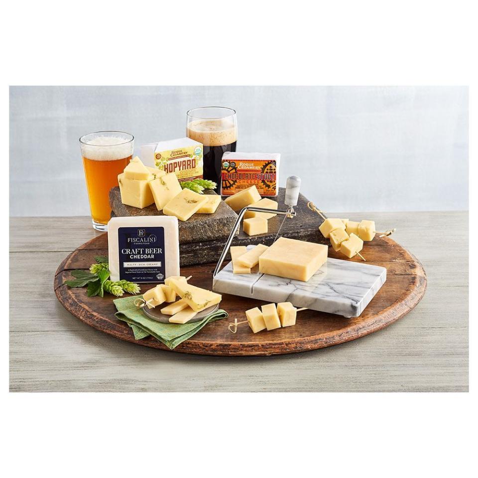 19) Harry & David Craft Ale Cheese Collection