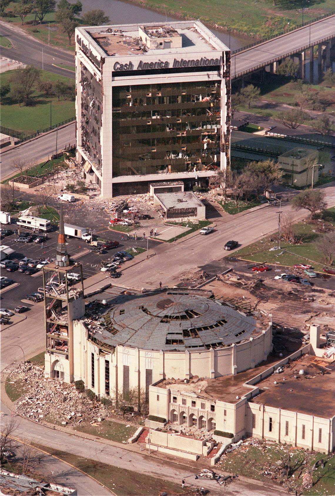 Cash America International sits behind the Calvary Cathedral on March 29, 2000.