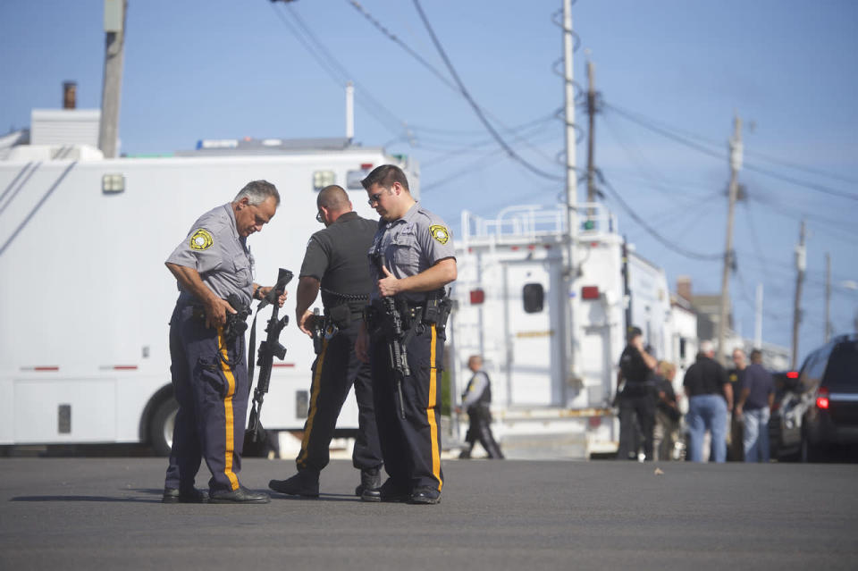 Pipe bomb explodes at Jersey Shore