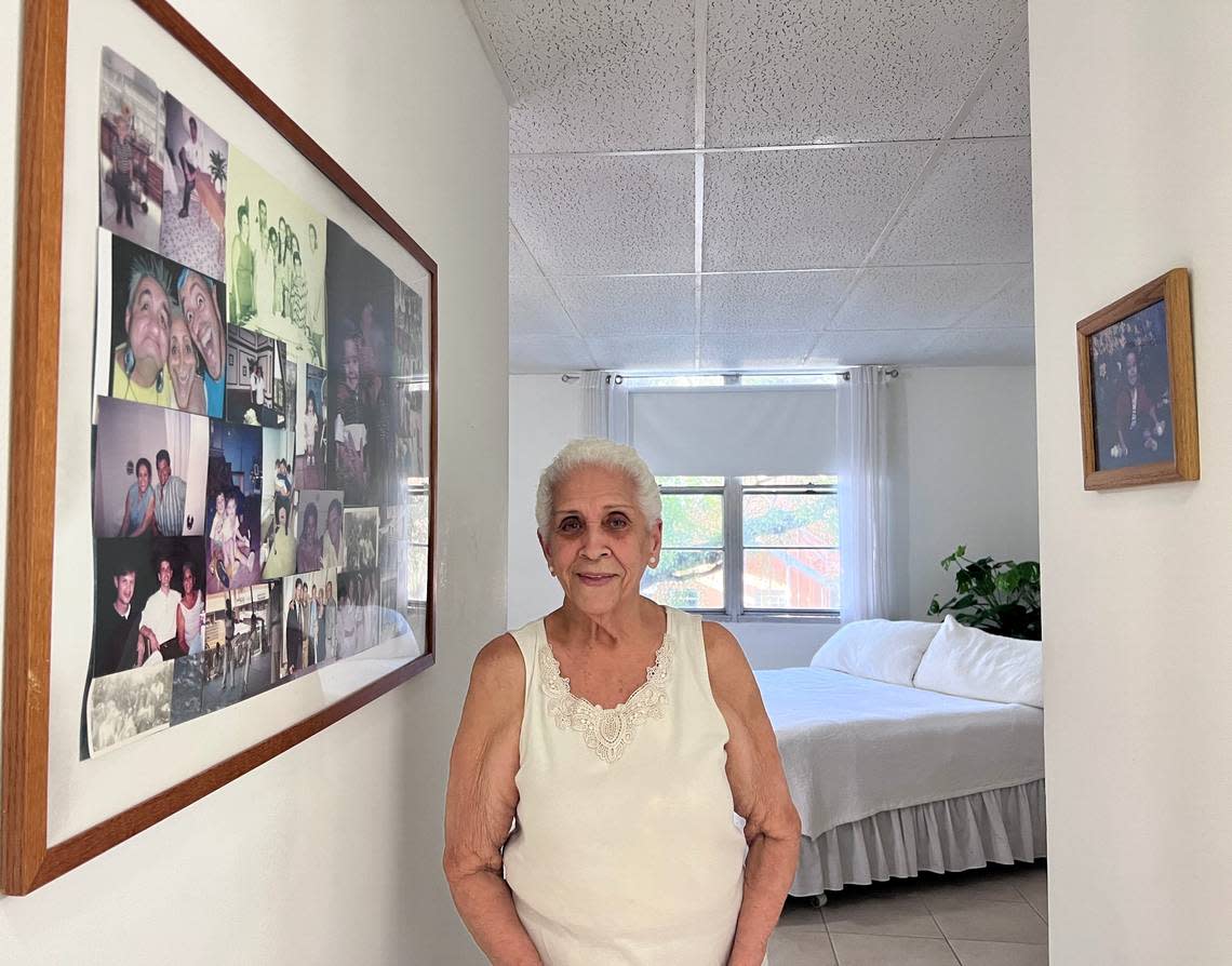 Juana Nelia Alfonso tiene 88 años y vive en el edificio desde hace unos 15, dijo: “Todavía no tengo adónde ir y tengo que marcharme a final de mes”. 