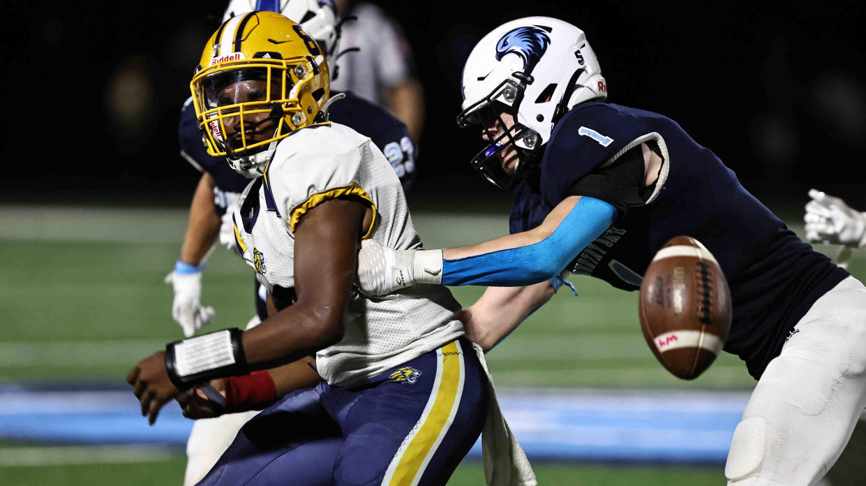 Cincinnati County Day's Shepard Snell (1) was the Miami Valley Conference-Gray Division defensive player of the year and is now an OPSWA All-Ohio First-Team Defense honoree.