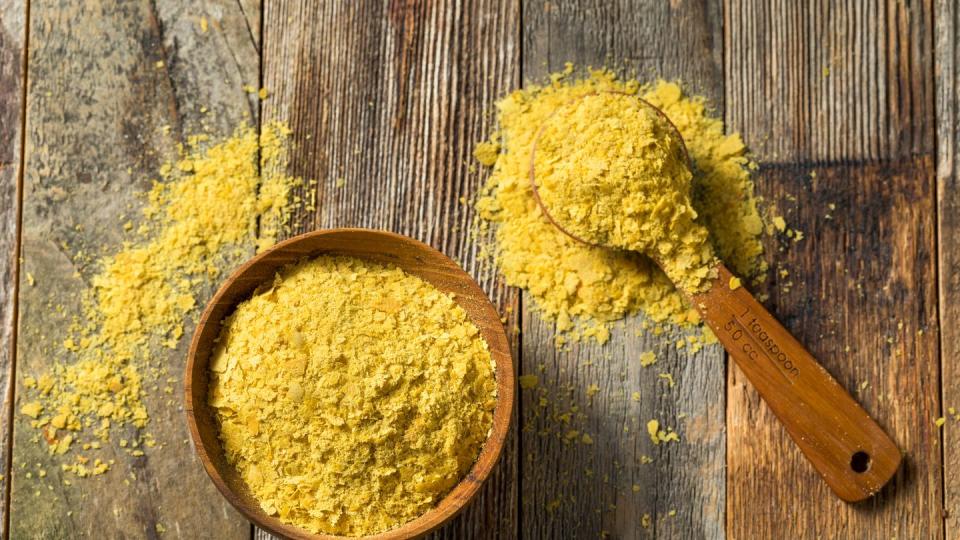 raw yellow organic nutritional yeast