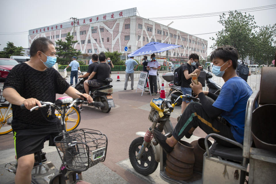 La lucha de China para frenar el foco del mercado de Pekín