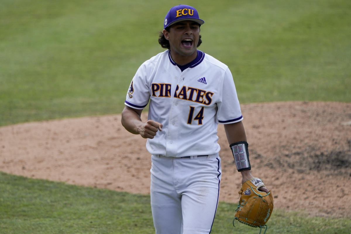 College Baseball Super Regionals 2021: Results, Highlights and Bracket from  Friday, News, Scores, Highlights, Stats, and Rumors