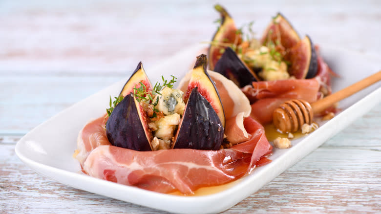 prosciutto-wrapped cheese-stuffed figs