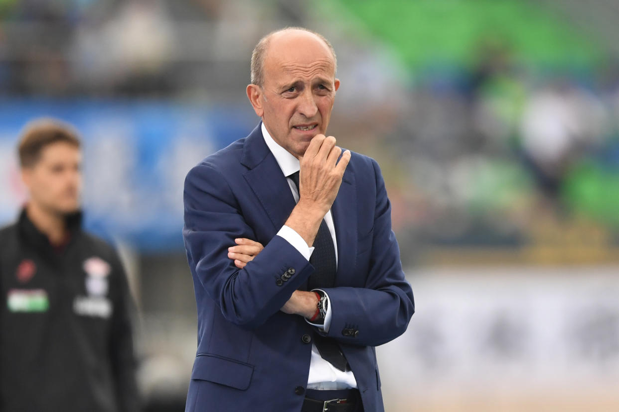 Miguel Ángel Lotina dirigiendo al Vissel Kobe japonés, club que le ha destituido. (Foto Masashi Hara / Getty Images).