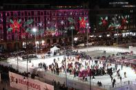 <p>CIUDAD DE MÉXICO Amusement/Esparcimiento-CDMX.- Inauguración de la pista de hielo del Zócalo, 8 de diciembre de 2017, como parte de los eventos de temporada en esta capital. Foto: Agencia EL UNIVERSAL/Juan Carlos Reyes/JMA </p>