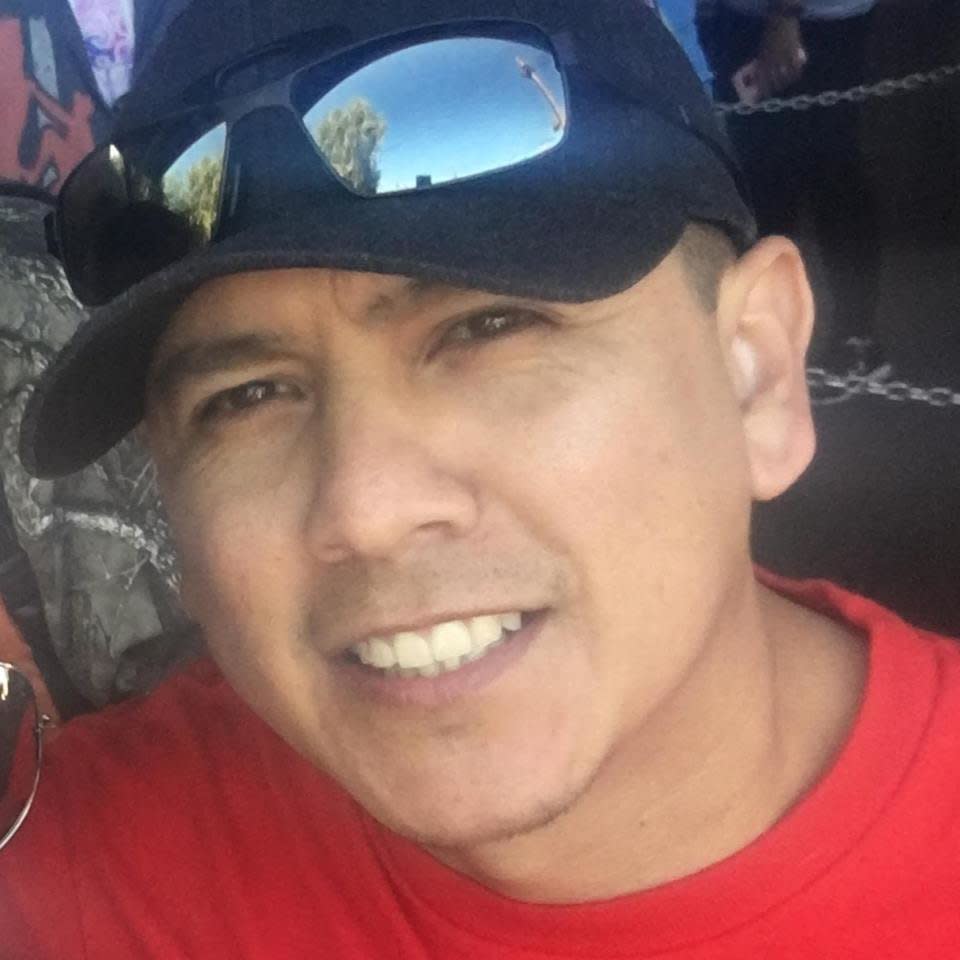 U.S. border agent Rogelio Martinez, 36, was killed in the line of duty on Sunday, authorities said. (Photo: <a href="https://www.facebook.com/roger.martinez.7334" target="_blank">Roger Martinez/Facebook</a>)